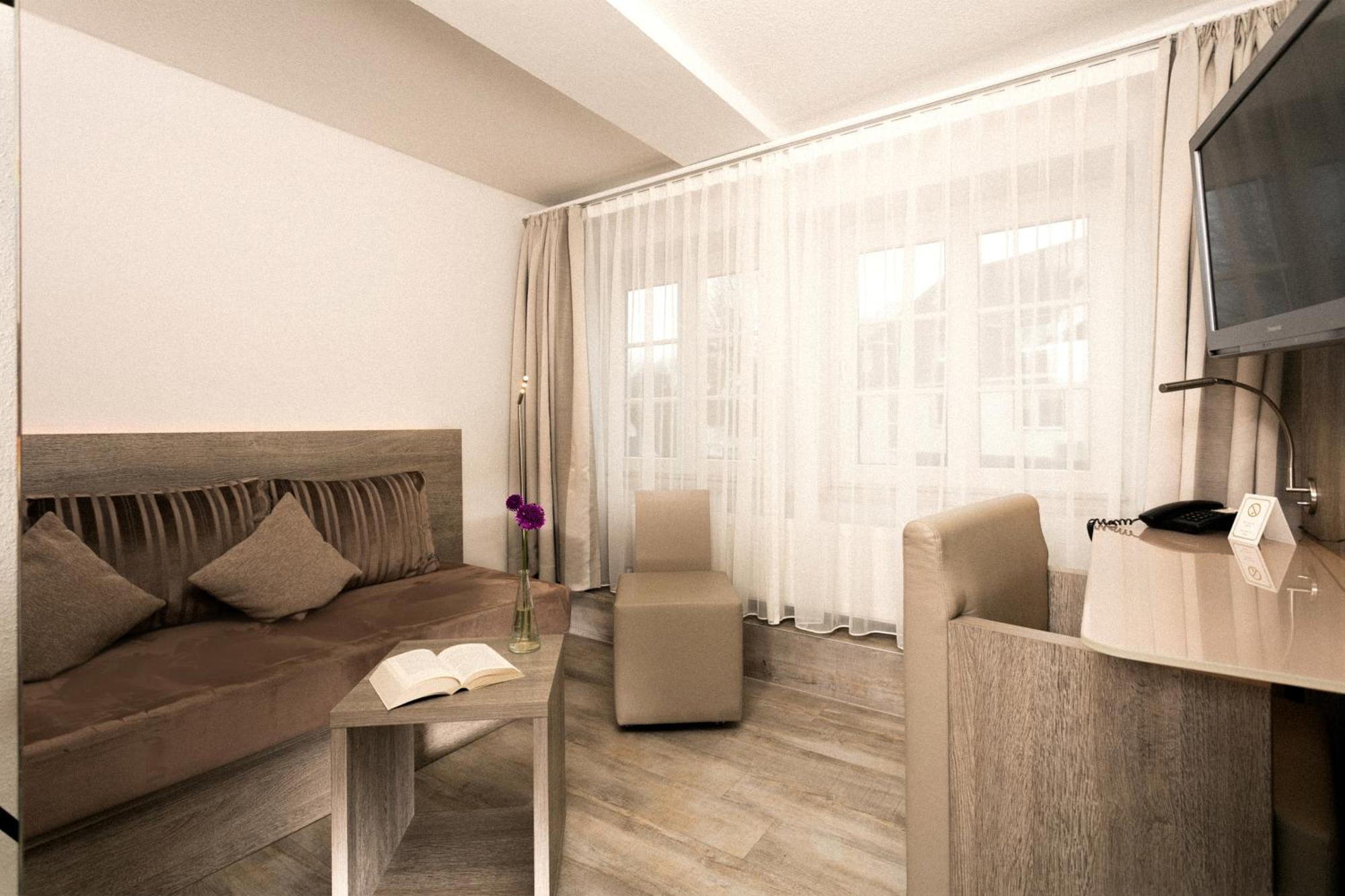 Hotel Deutsches Haus Gifhorn Bagian luar foto